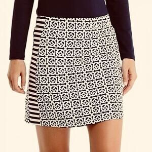 J. McLaughlin Skort geometric pattern and side stripes size med